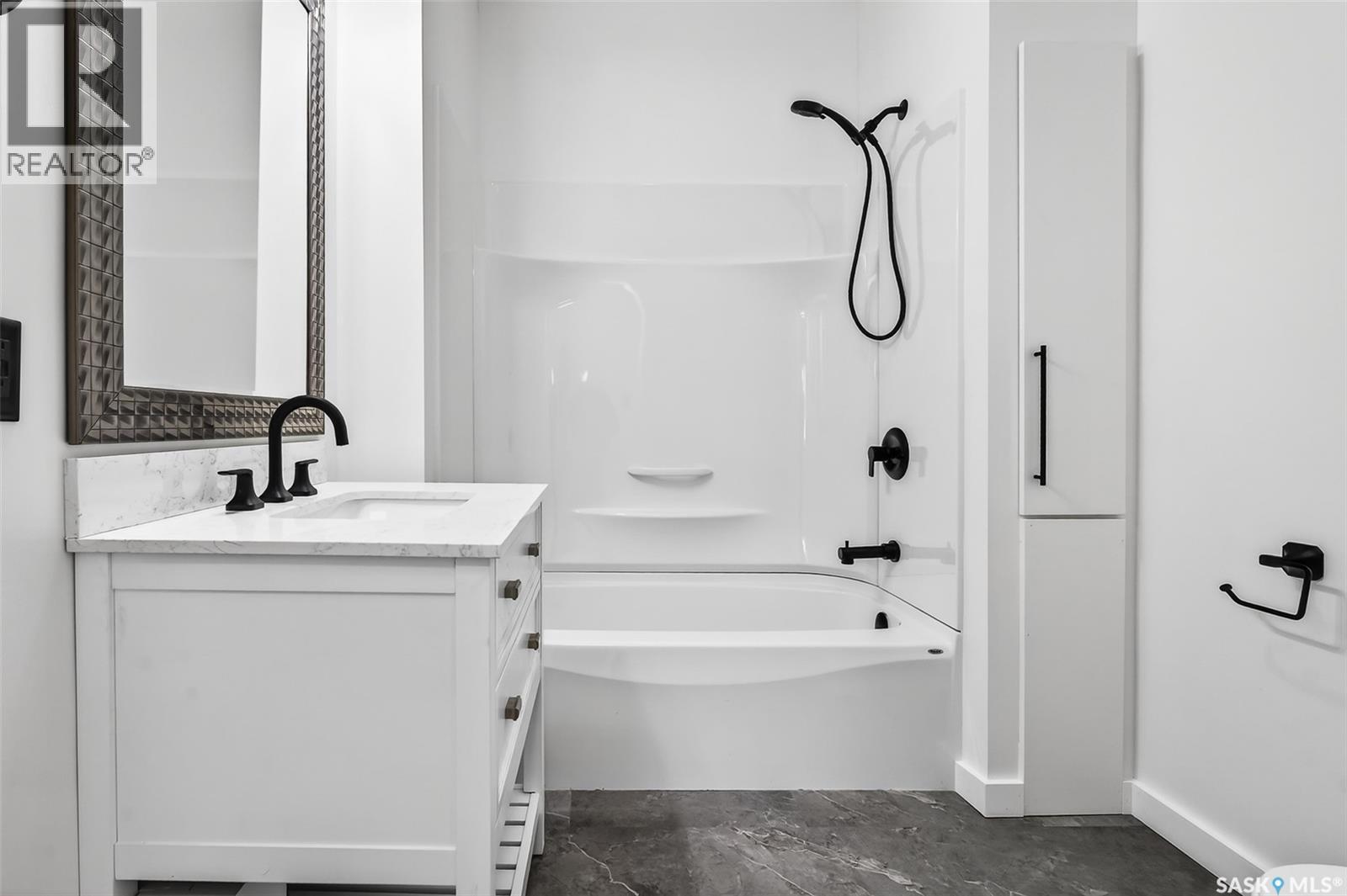 326 Main Street S, Moose Jaw, Saskatchewan  S6H 4V3 - Photo 28 - SK026306