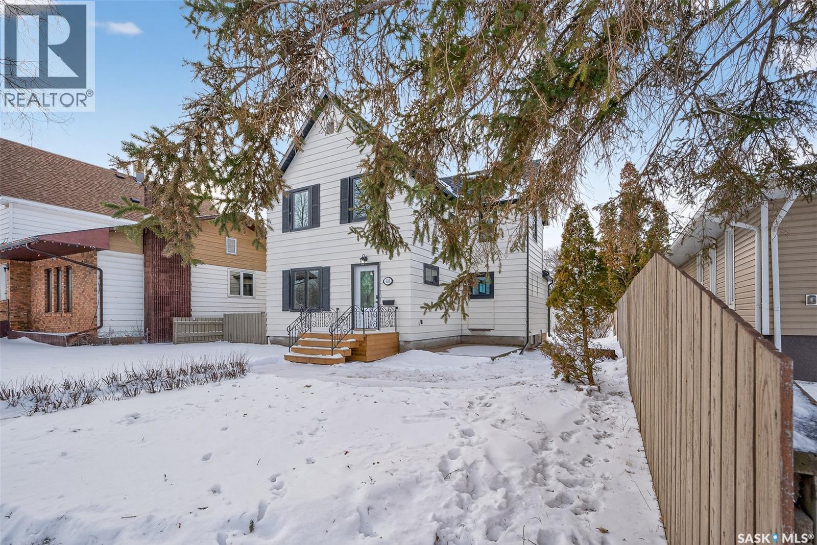 326 Main Street S, Moose Jaw, Saskatchewan  S6H 4V3 - Photo 3 - SK026306