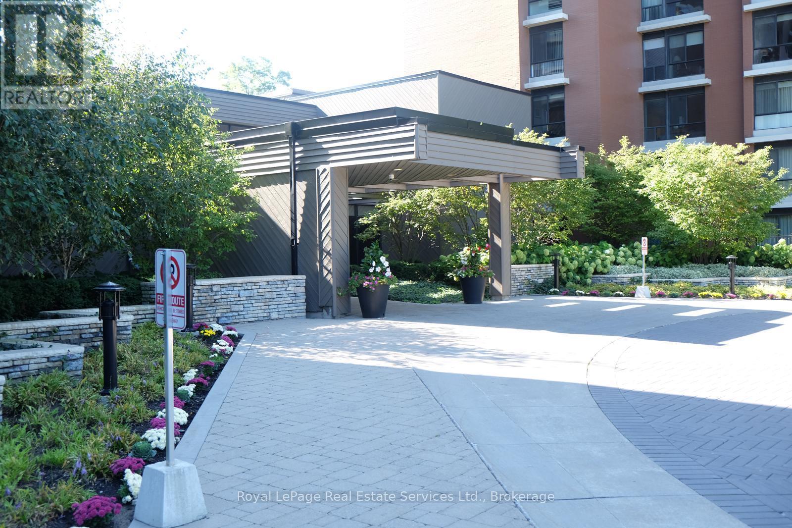 1214 - 1400 Dixie Road, Mississauga, Ontario  L5E 3E1 - Photo 13 - W12675424