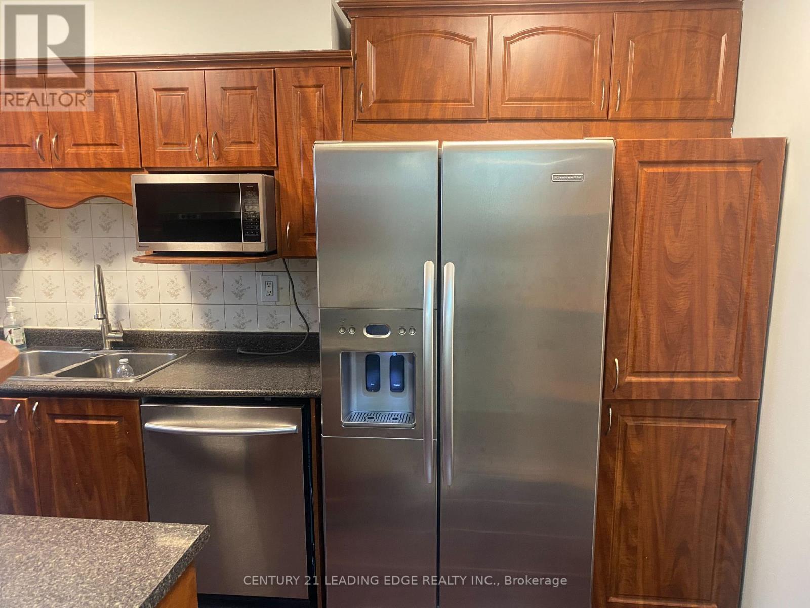 1002 - 301 Prudential Drive, Toronto, Ontario  M1P 4V3 - Photo 4 - E12658348