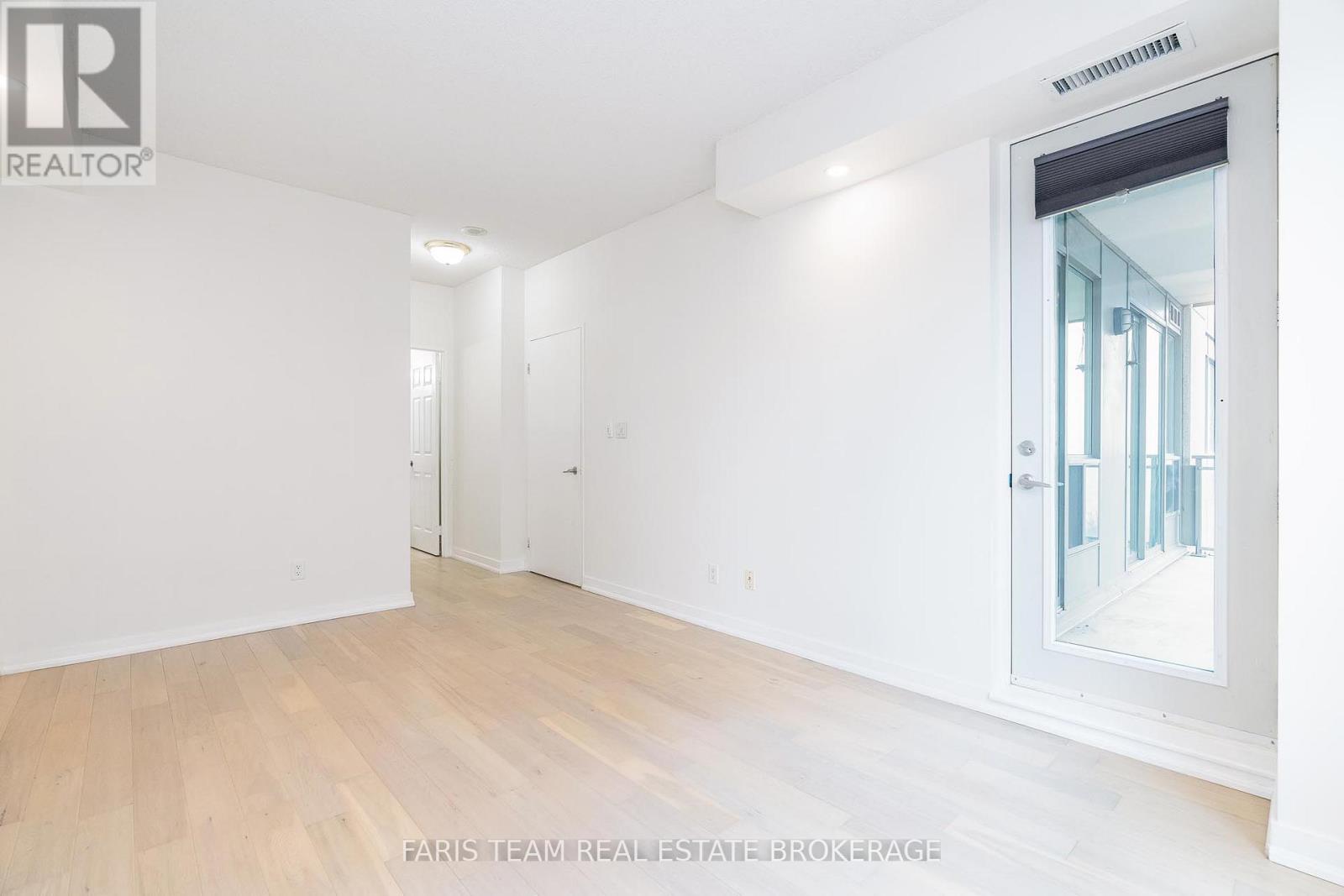 806 - 88 Palace Pier Court, Toronto, Ontario  M8V 4C2 - Photo 24 - W12484367