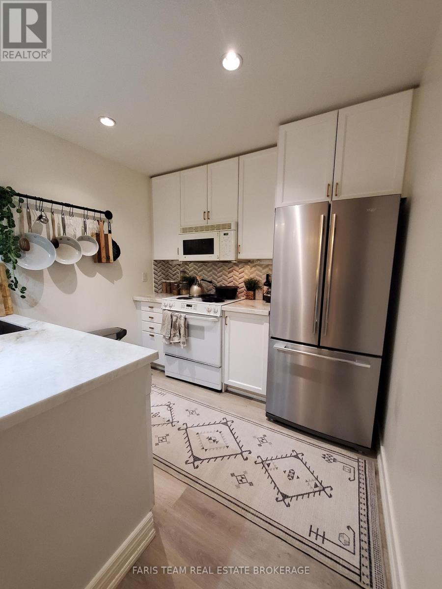 806 - 88 Palace Pier Court, Toronto, Ontario  M8V 4C2 - Photo 36 - W12484367