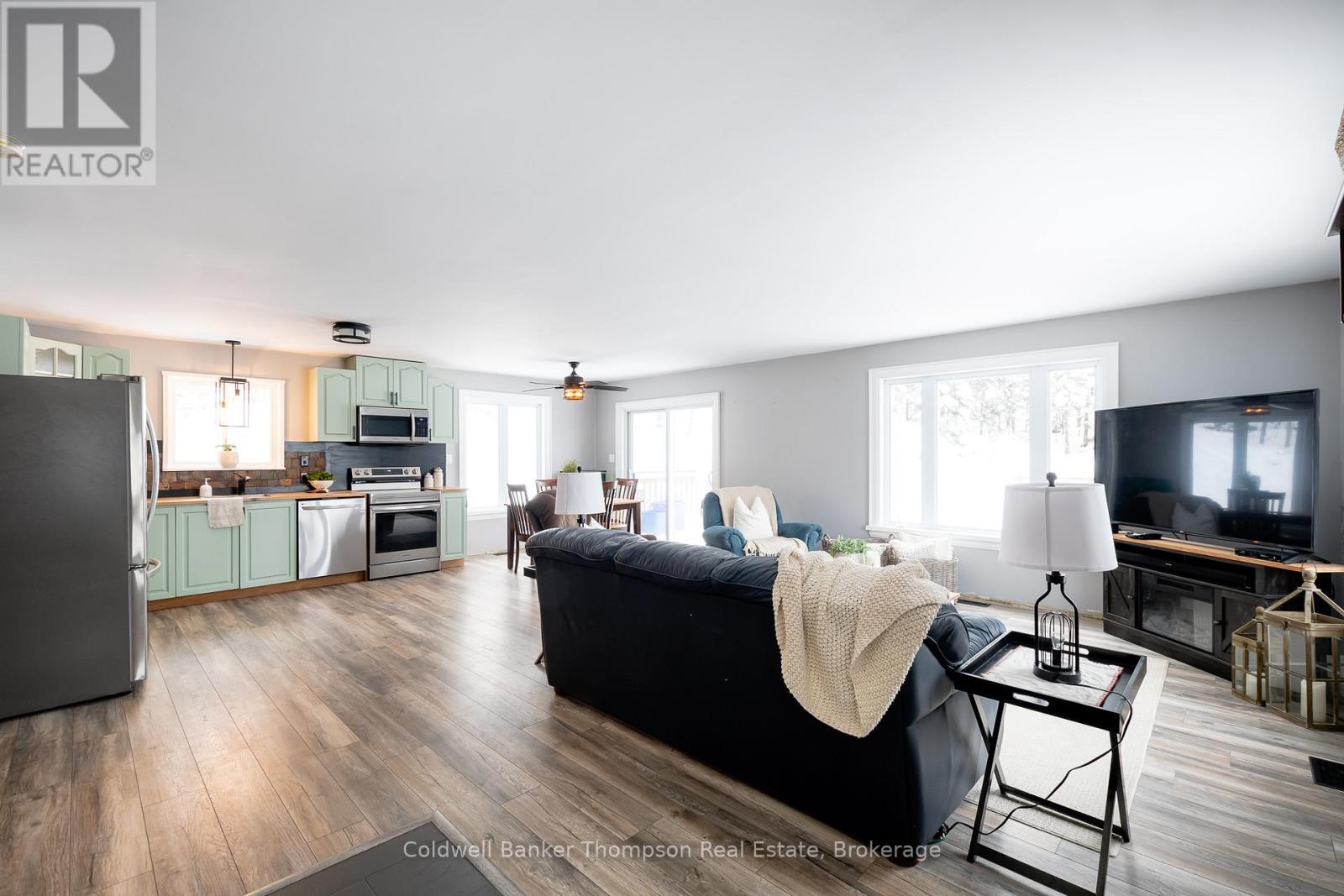 751 Old Muskoka Road, Huntsville, Ontario  P0B 1M0 - Photo 5 - X12675430