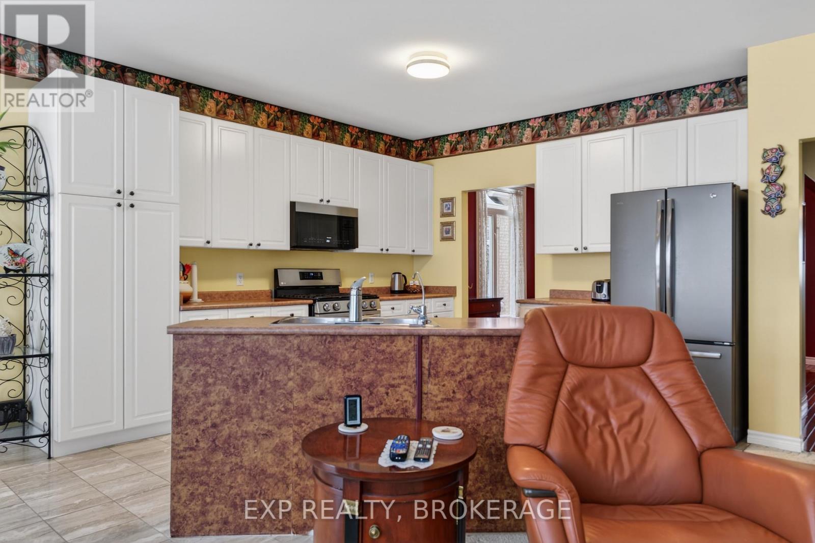 97 Abbey Dawn Drive, Loyalist, Ontario  K0H 1G0 - Photo 17 - X12675304