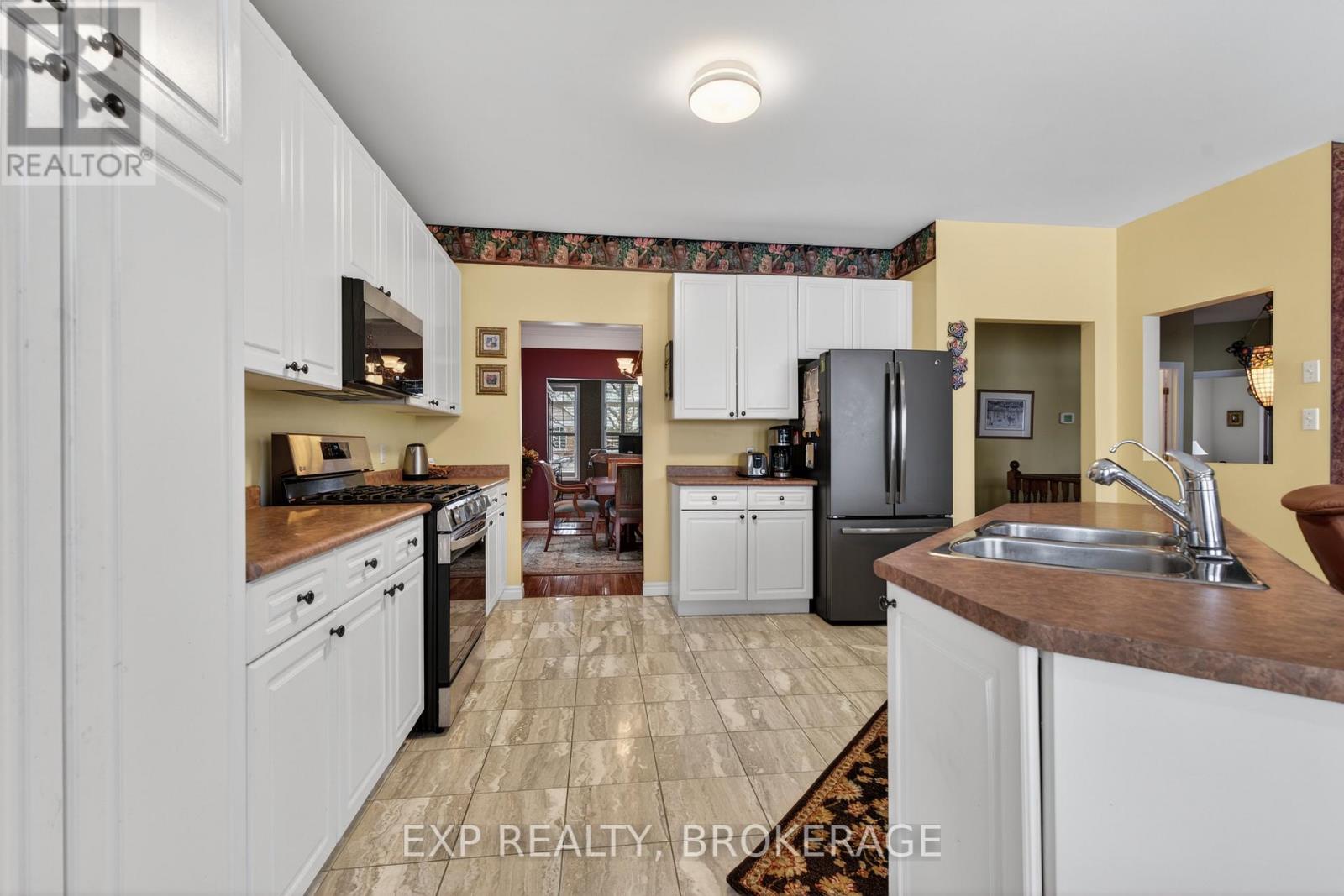 97 Abbey Dawn Drive, Loyalist, Ontario  K0H 1G0 - Photo 18 - X12675304