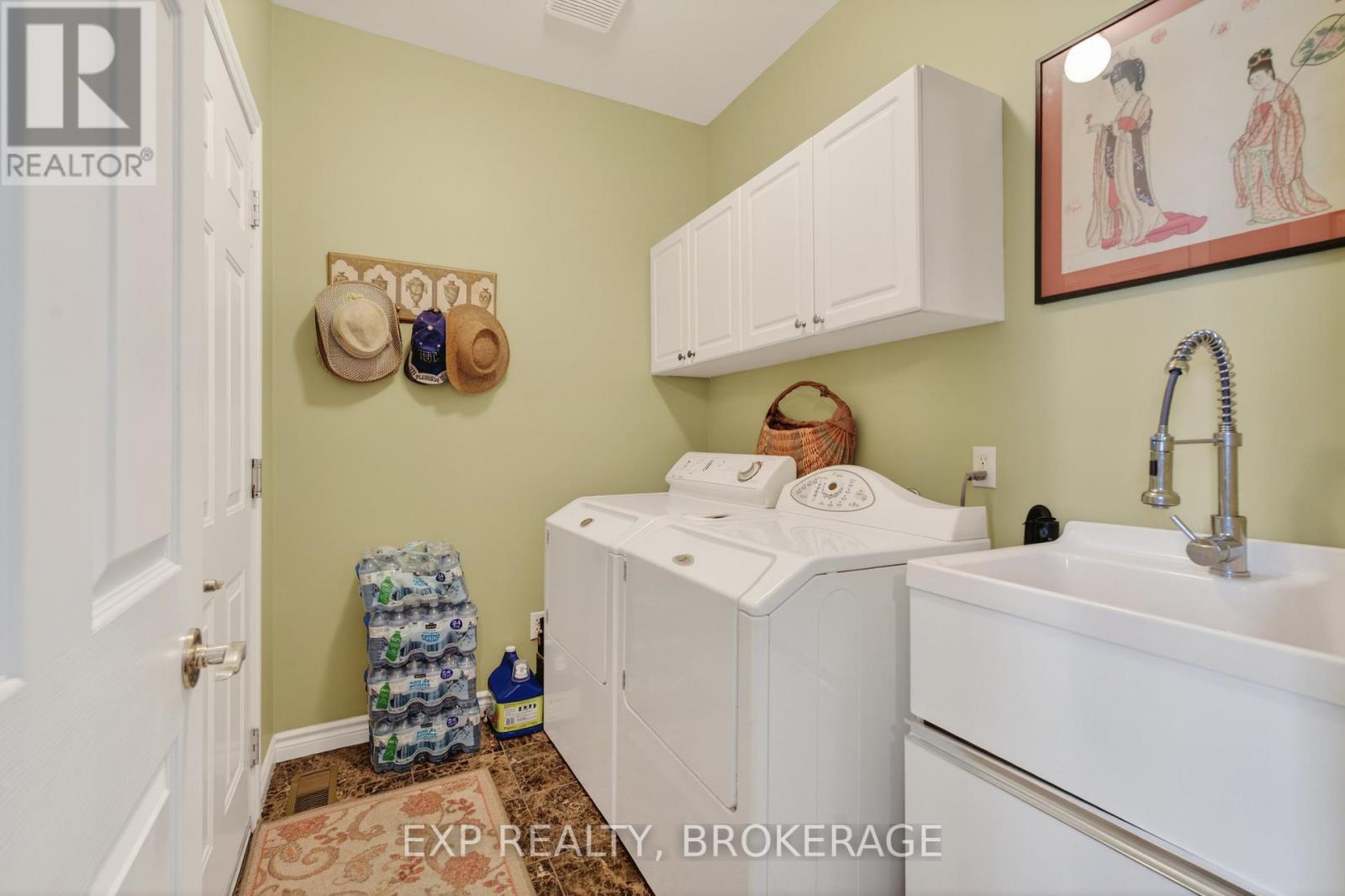 97 Abbey Dawn Drive, Loyalist, Ontario  K0H 1G0 - Photo 33 - X12675304