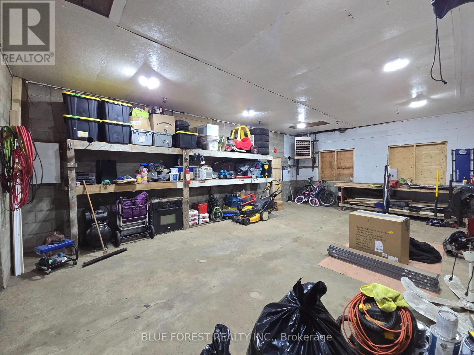 138 Centre Street, West Elgin, Ontario  N0L 2C0 - Photo 26 - X12675438