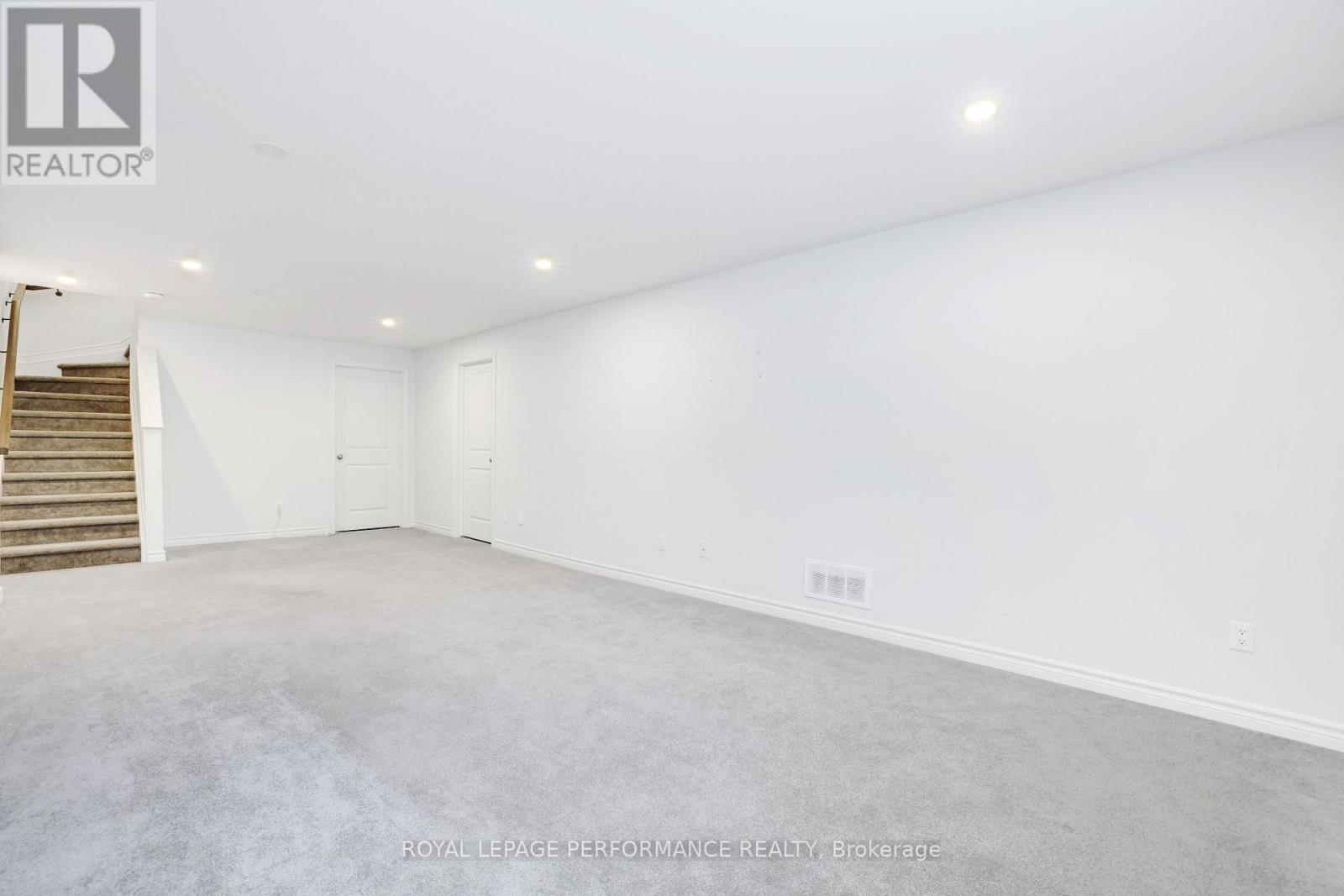 669 Cordelette Circle E, Ottawa, Ontario  K1W 0P2 - Photo 34 - X12675350