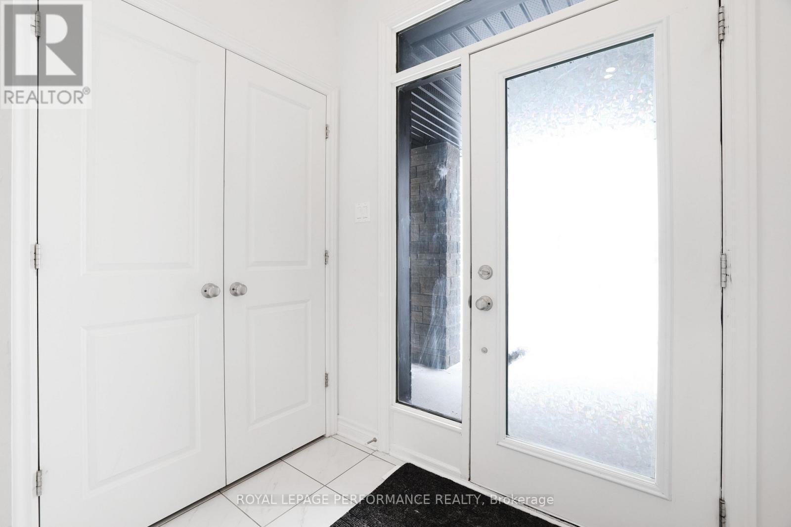 669 Cordelette Circle E, Ottawa, Ontario  K1W 0P2 - Photo 5 - X12675350