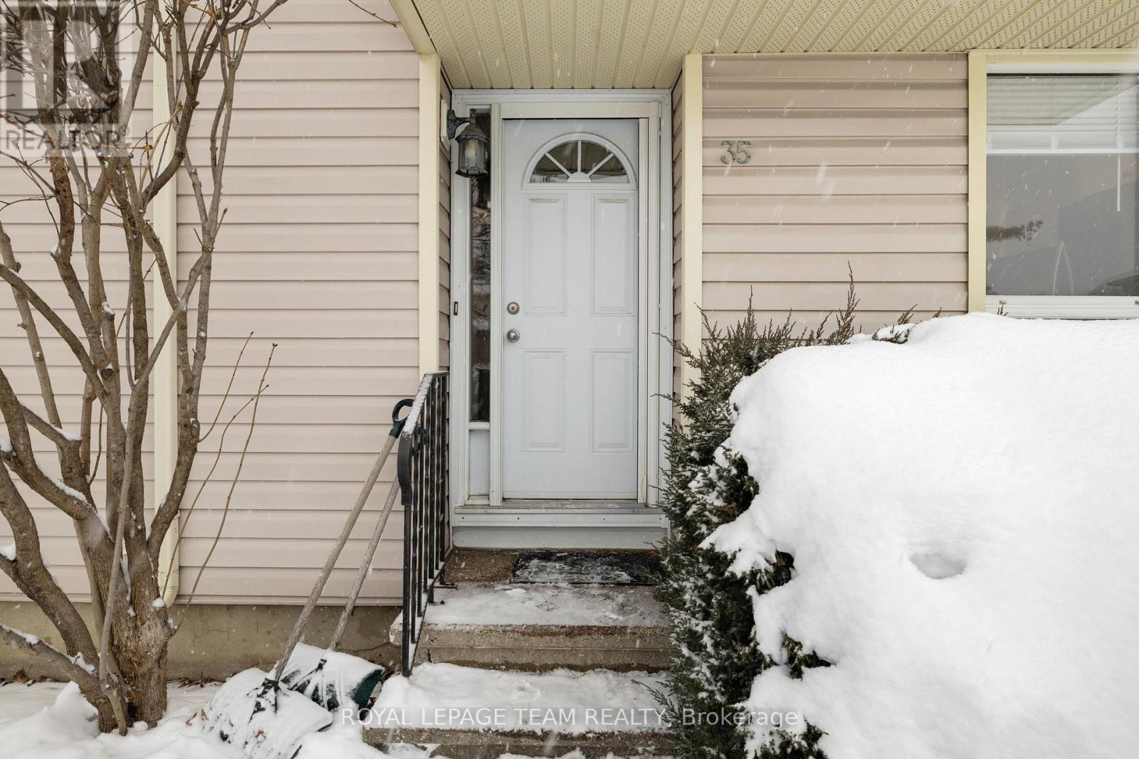 35 Malvern Drive, Ottawa, Ontario  K2J 1M8 - Photo 2 - X12675378