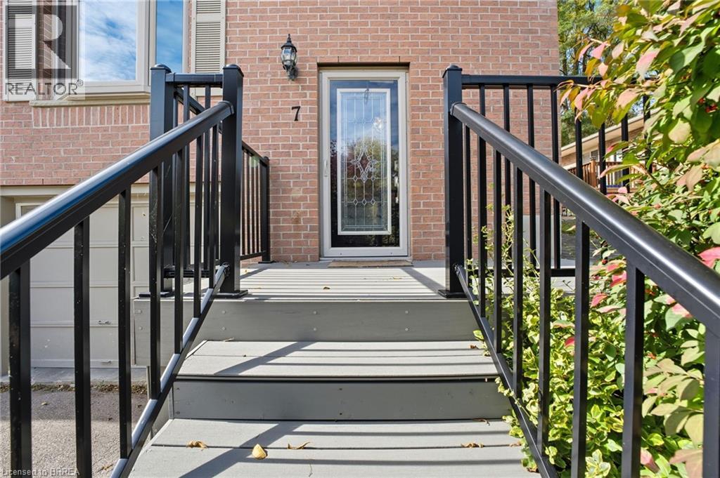 7 Acres Street, Paris, Ontario  N3L 2E8 - Photo 3 - 40796786