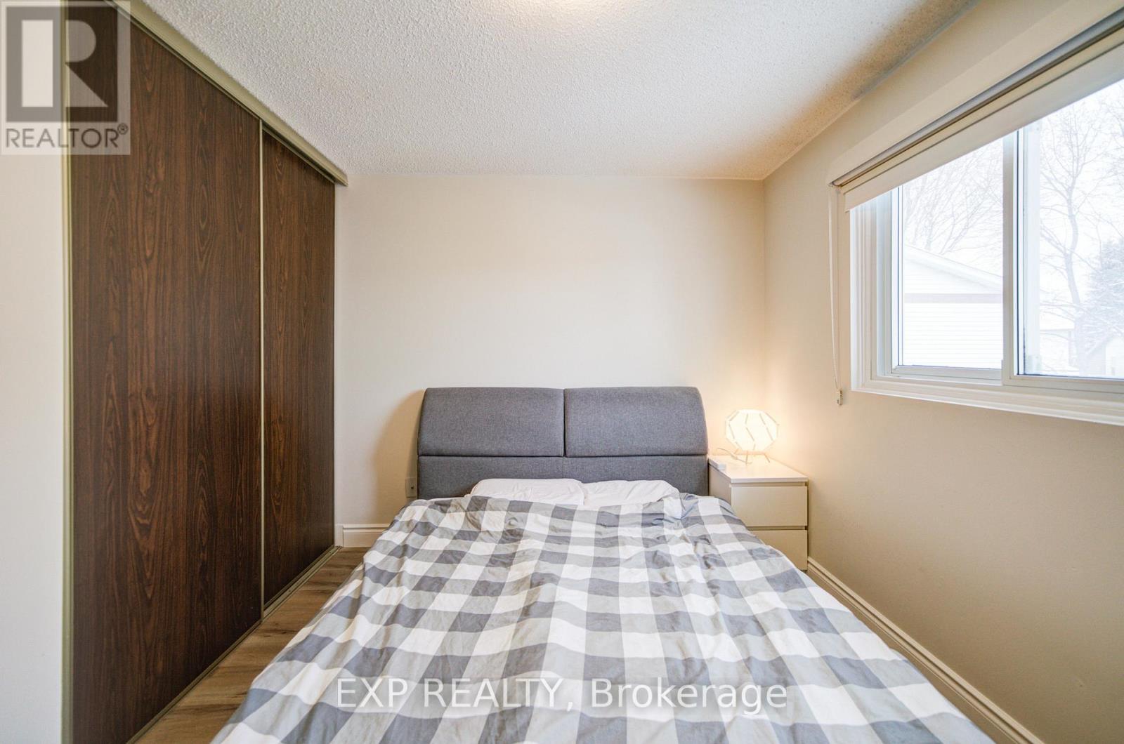 12 Sadlee Cove Crescent, Toronto, Ontario  M1V 1Y4 - Photo 23 - E12673706