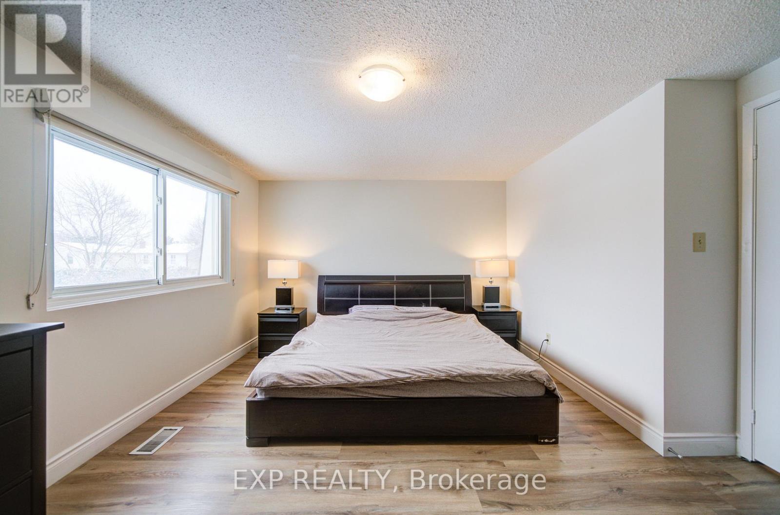 12 Sadlee Cove Crescent, Toronto, Ontario  M1V 1Y4 - Photo 15 - E12673706