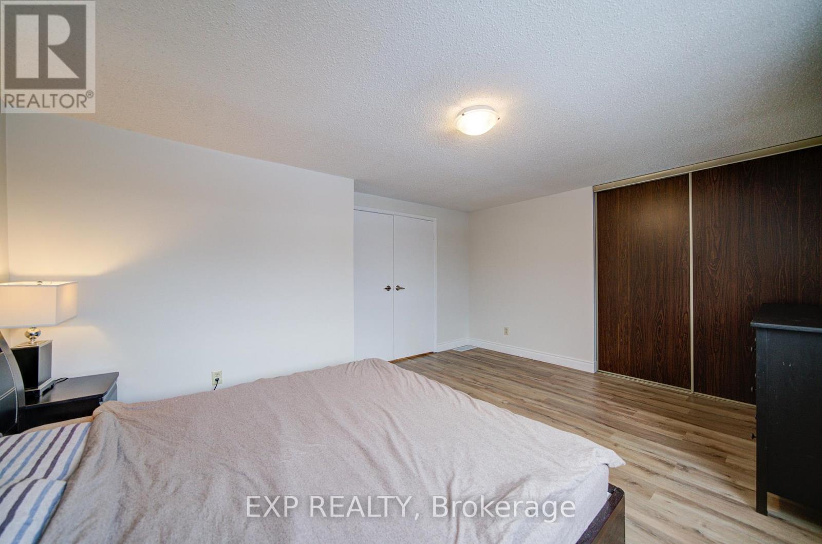 12 Sadlee Cove Crescent, Toronto, Ontario  M1V 1Y4 - Photo 17 - E12673706