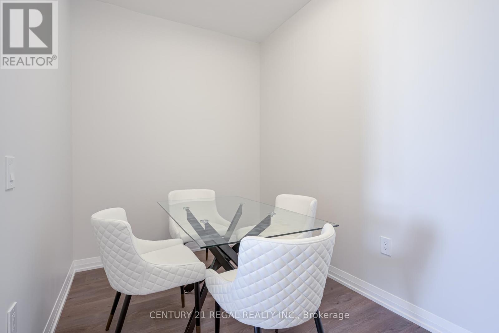2125 - 9000 Jane Street, Vaughan, Ontario  L4K 0M6 - Photo 4 - N12671314