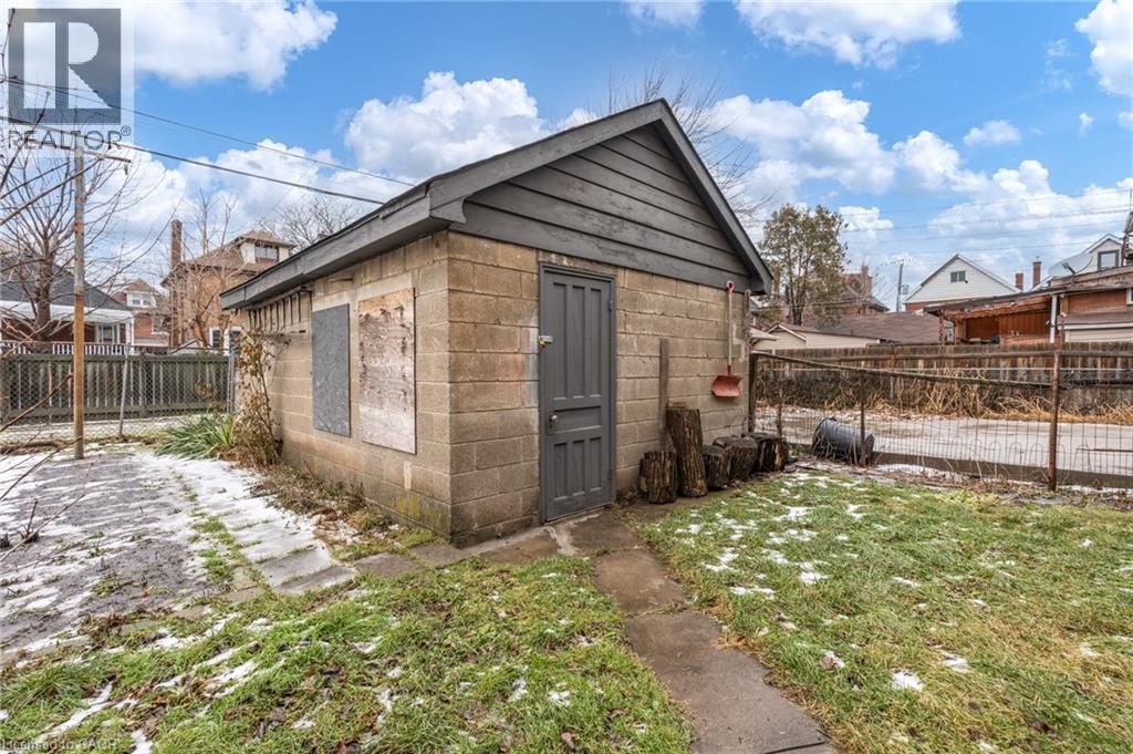 17 Barnesdale Avenue N, Hamilton, Ontario  L8L 6R4 - Photo 29 - 40796518