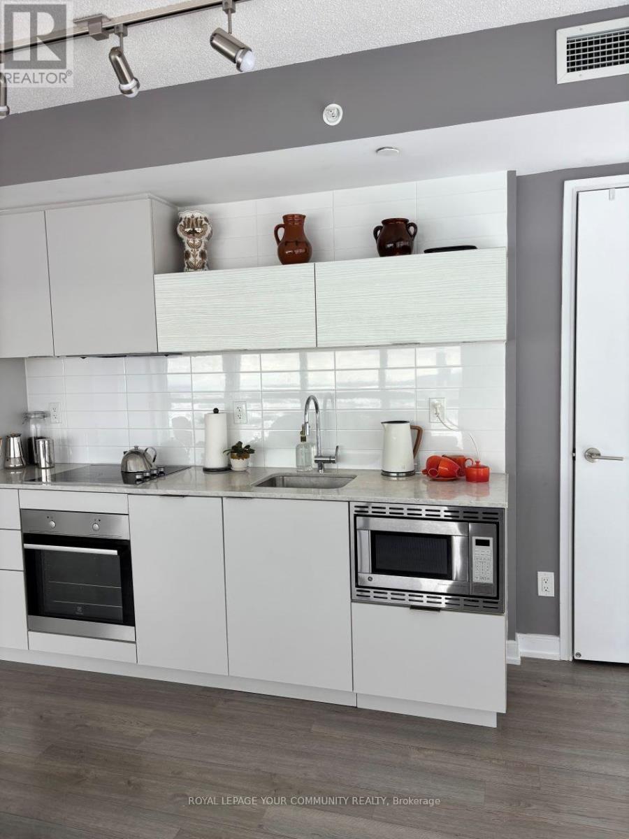 1307 - 20 Thomas Riley Road N, Toronto, Ontario  M9B 0C3 - Photo 18 - W12674526