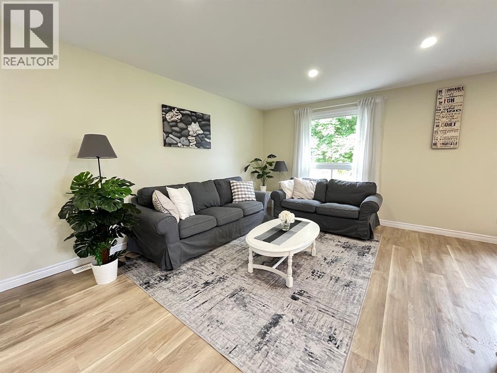 1578 Councillors Street, St Clair, Ontario  N0N 1H0 - Photo 2 - 26000056