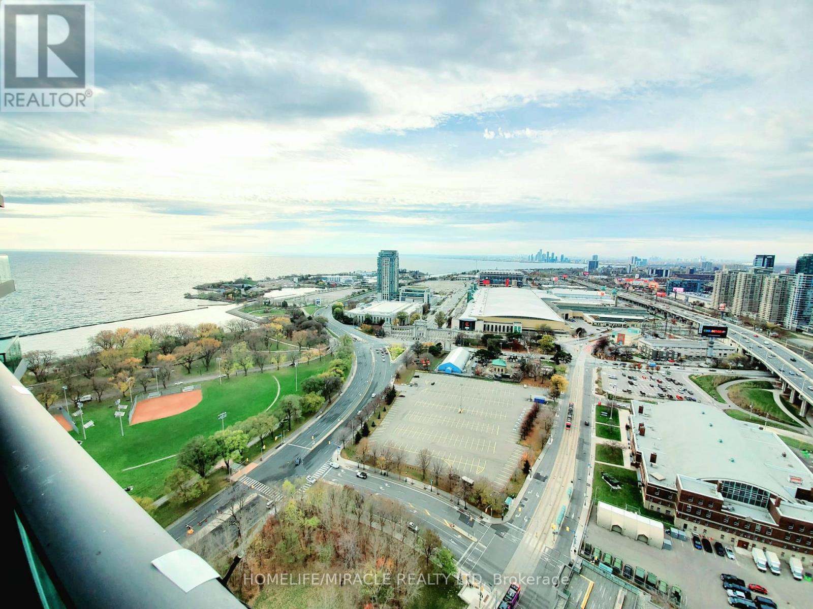 3410 - 219 Fort York Boulevard, Toronto, Ontario  M5V 1B1 - Photo 10 - C12675308