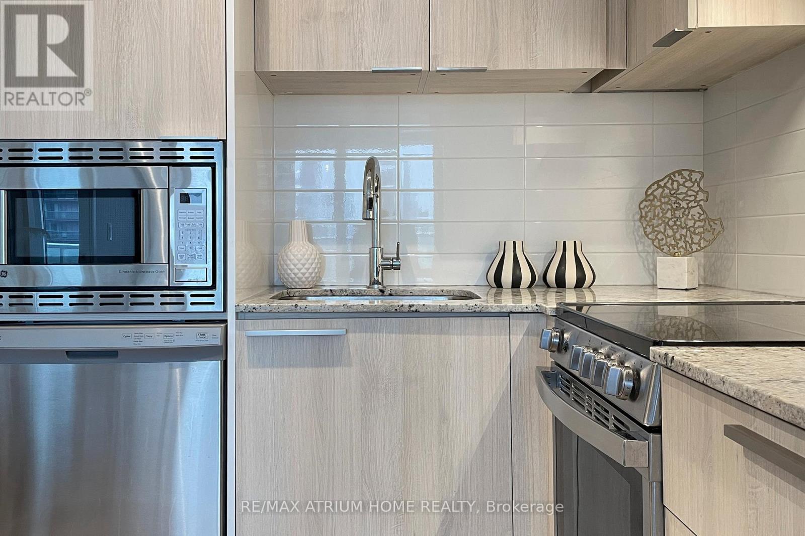 2611 - 501 Yonge Street, Toronto, Ontario  M4Y 0G8 - Photo 28 - C12675344