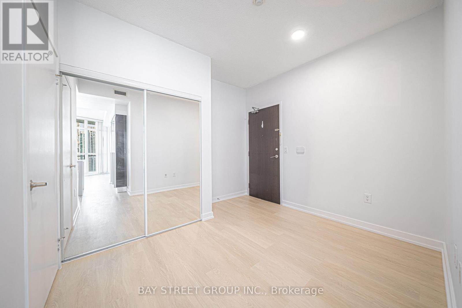 2807 - 38 Dan Leckie Way, Toronto, Ontario  M5V 2V6 - Photo 2 - C12675356