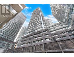 2012 - 110 BROADWAY AVENUE, Toronto, Ontario