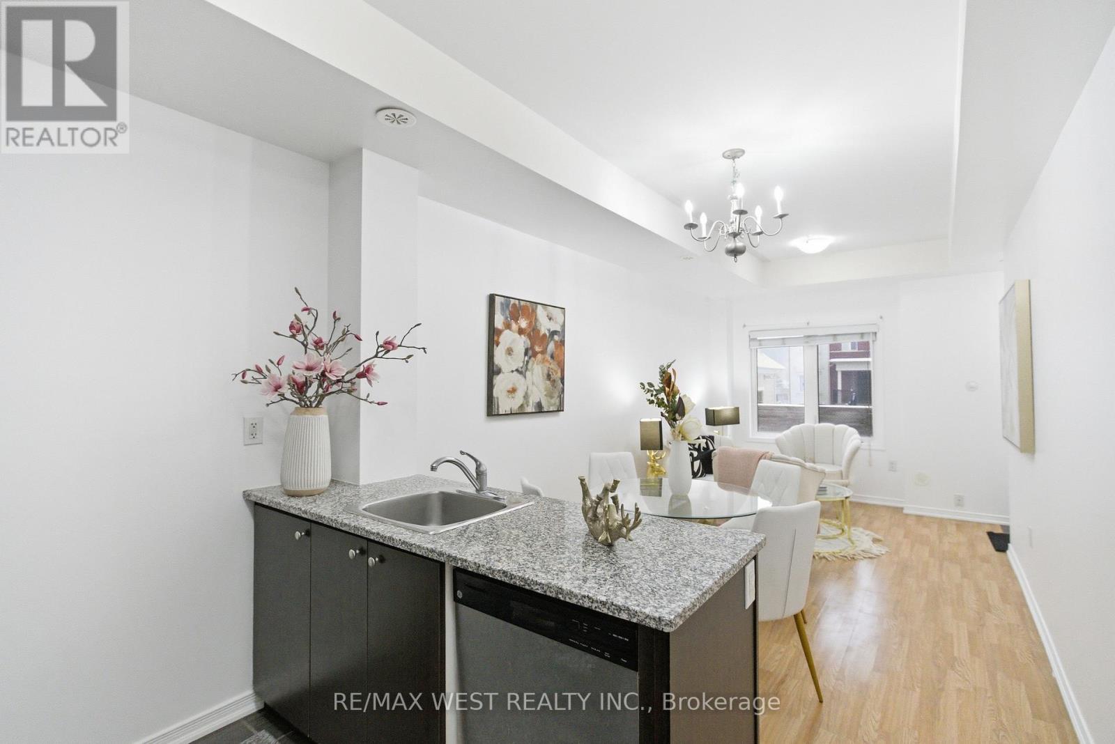 254 - 19 Coneflower Crescent, Toronto, Ontario  M2R 0B5 - Photo 8 - C12675392