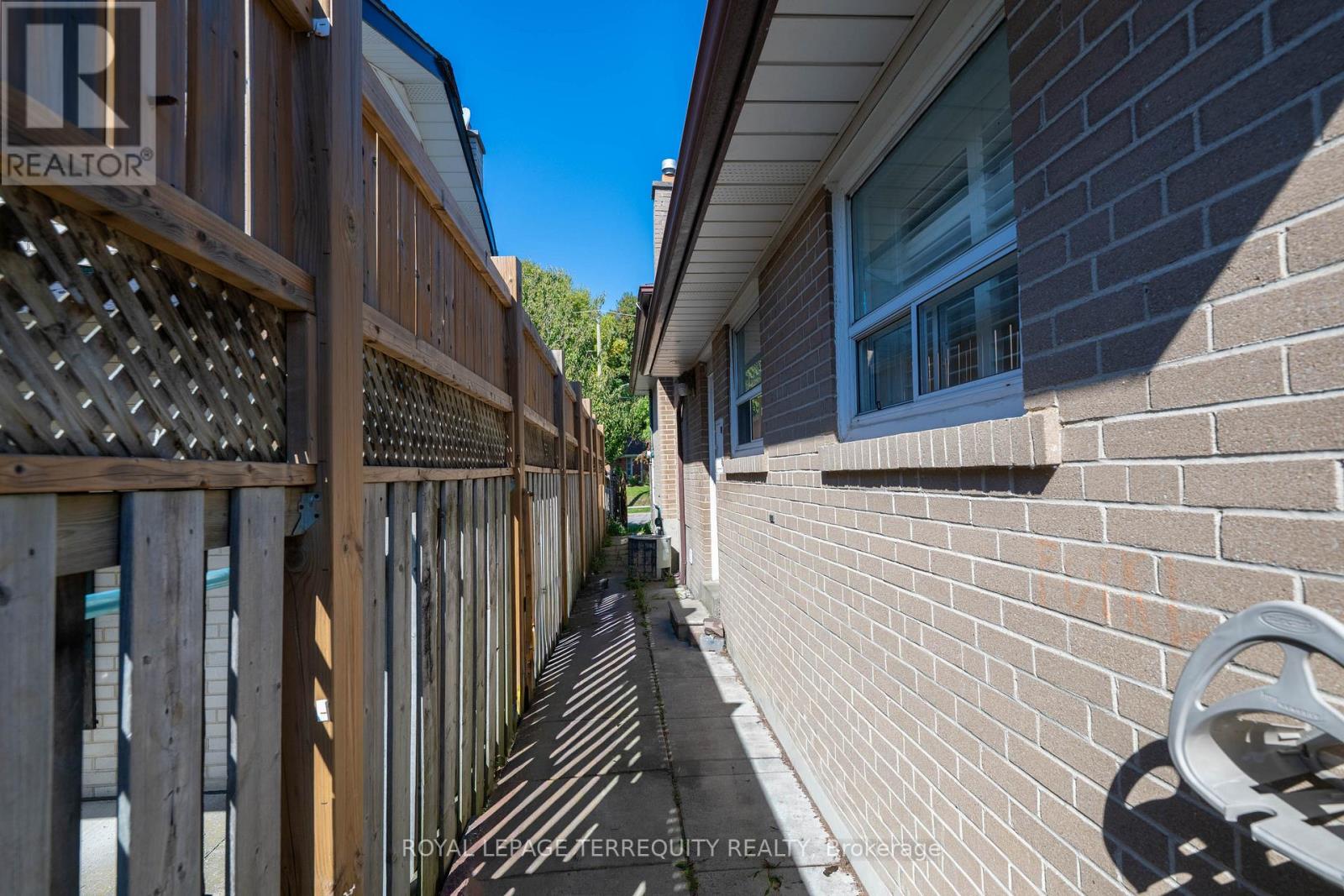 22 Brightside Drive, Toronto, Ontario  M1E 3Z1 - Photo 26 - E12675372