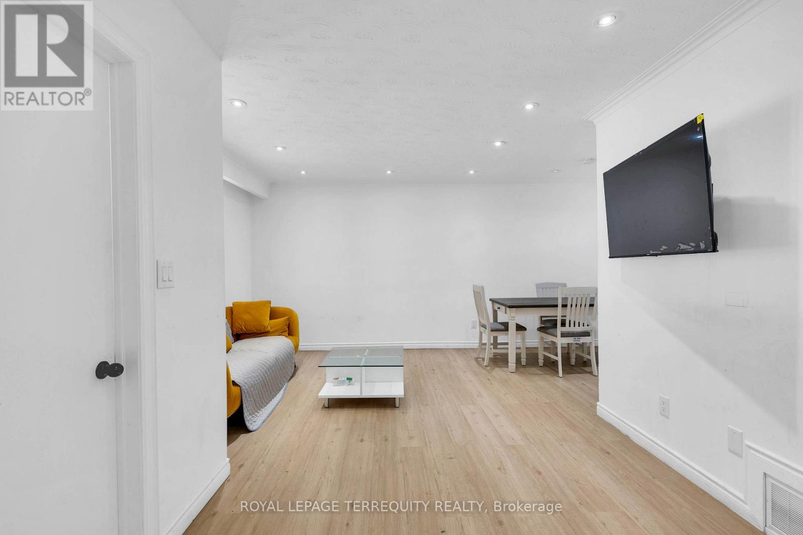 22 Brightside Drive, Toronto, Ontario  M1E 3Z1 - Photo 8 - E12675372