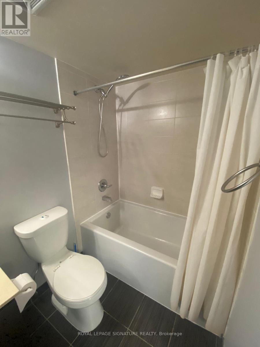 2506 - 125 Village Green Square, Toronto, Ontario  M1S 0L1 - Photo 17 - E12675448