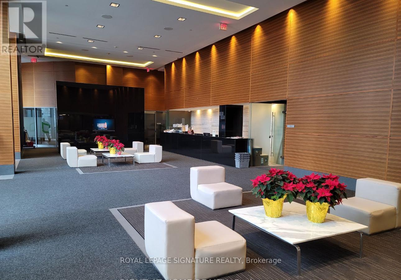 2506 - 125 Village Green Square, Toronto, Ontario  M1S 0L1 - Photo 2 - E12675448