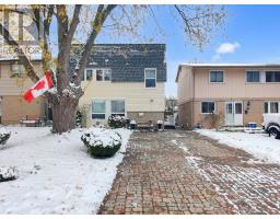 2 GROVE PARK SQUARE, Brampton, Ontario