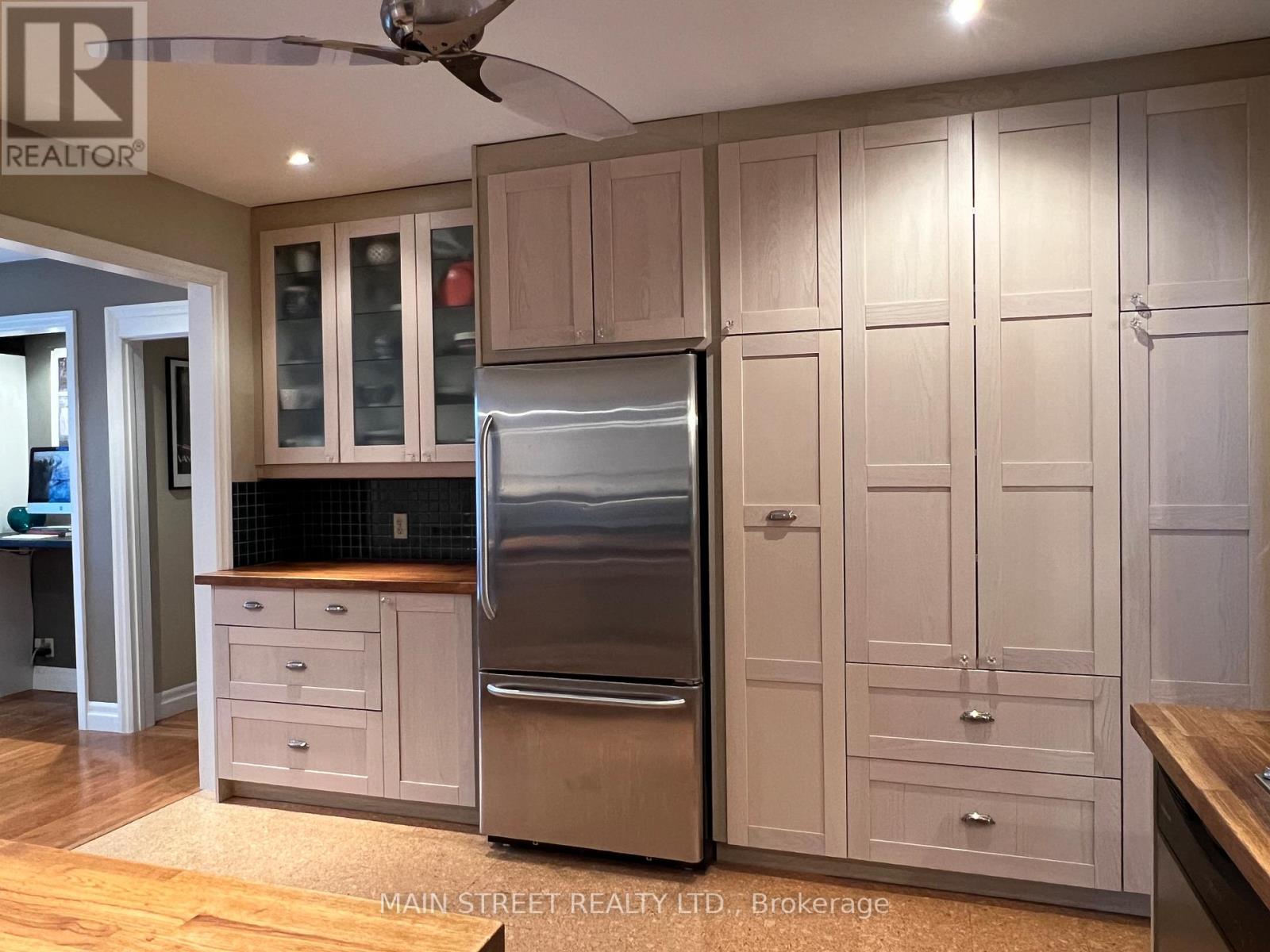 68 Hillview Drive, Newmarket, Ontario  L3Y 4H9 - Photo 12 - N12675388