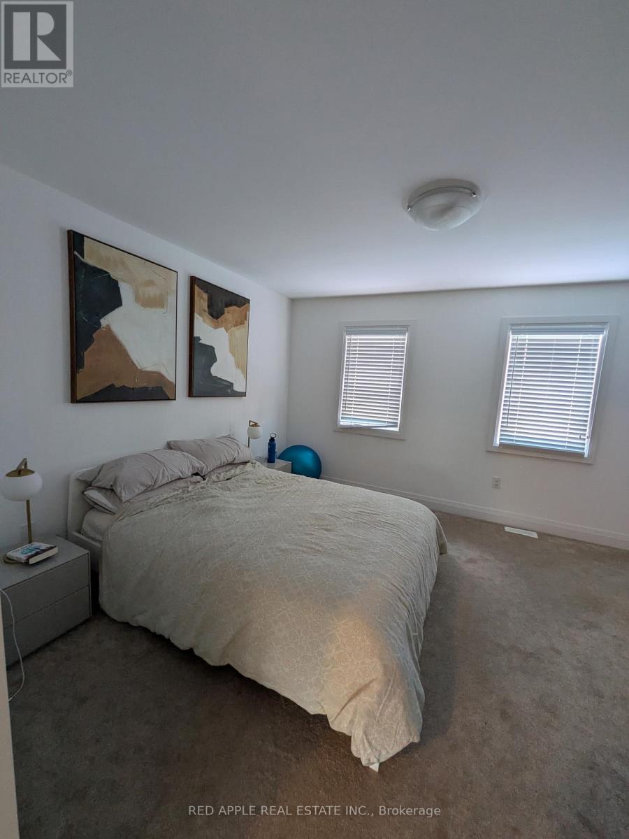 88 Fairlane Avenue, Barrie, Ontario  L9J 0M9 - Photo 7 - S12675366