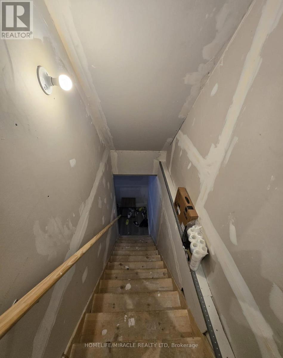 27 - 1 Leggott Avenue, Barrie, Ontario  L4M 0K7 - Photo 25 - S12675418