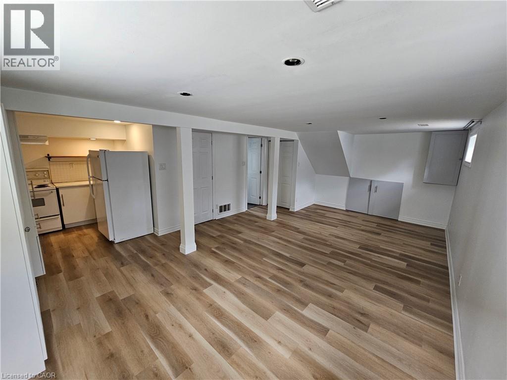 7 HILLSIDE Drive Unit# 2, Kitchener, Ontario