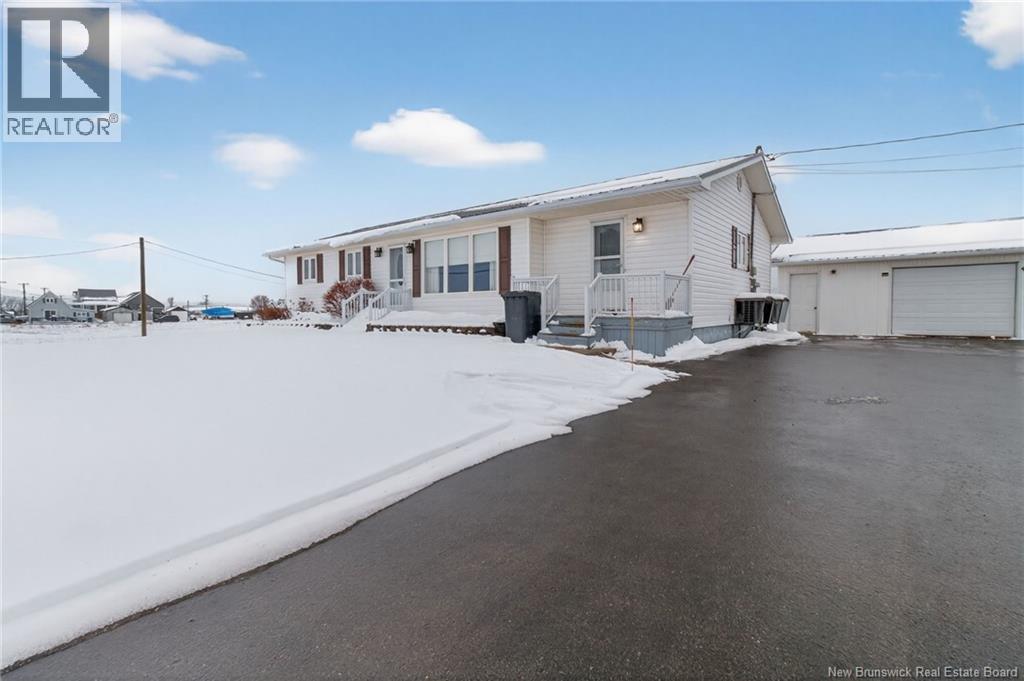 674 Chemin Bas Cap-Pelé, Cap-Pelé, New Brunswick  E4N 1J5 - Photo 1 - NB131836