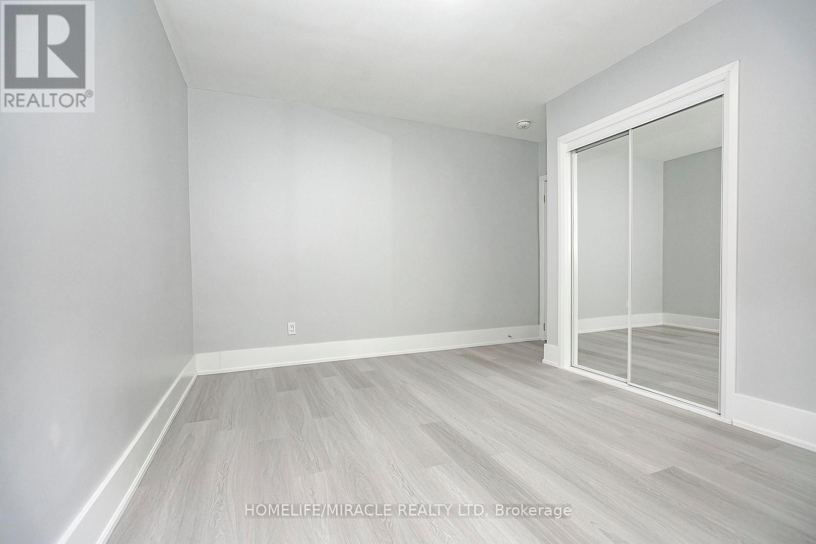 76 Raylawn Crescent, Halton Hills, Ontario  L7G 4N1 - Photo 23 - W12675320