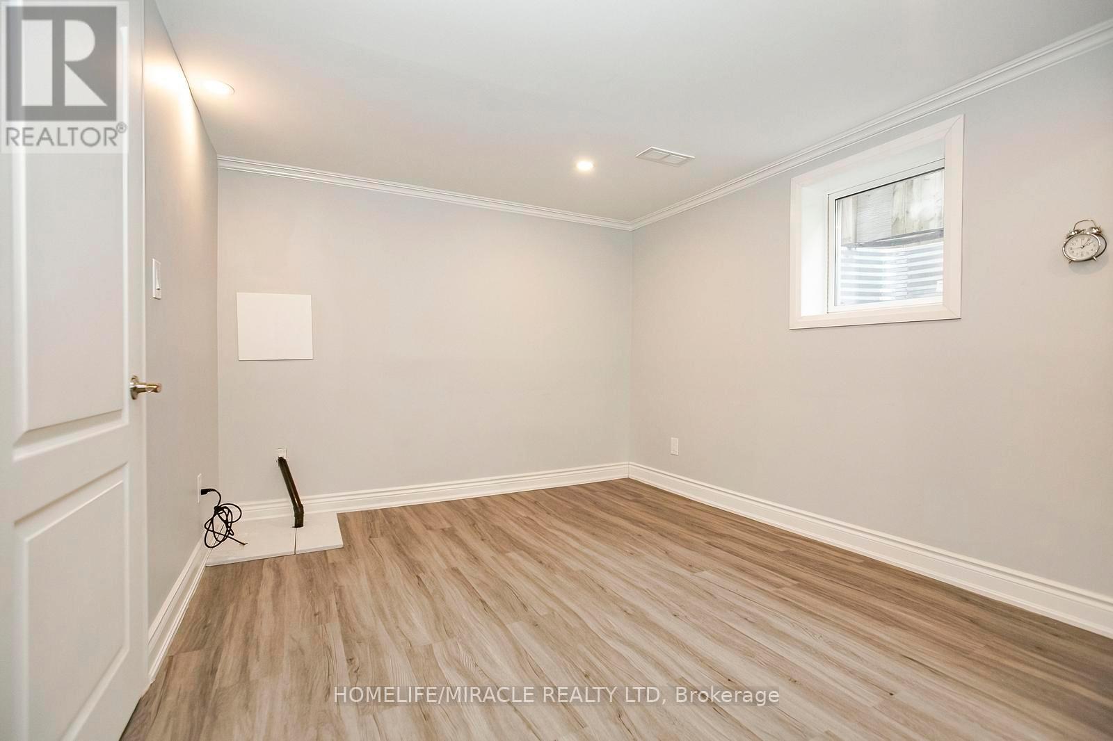 76 Raylawn Crescent, Halton Hills, Ontario  L7G 4N1 - Photo 38 - W12675320