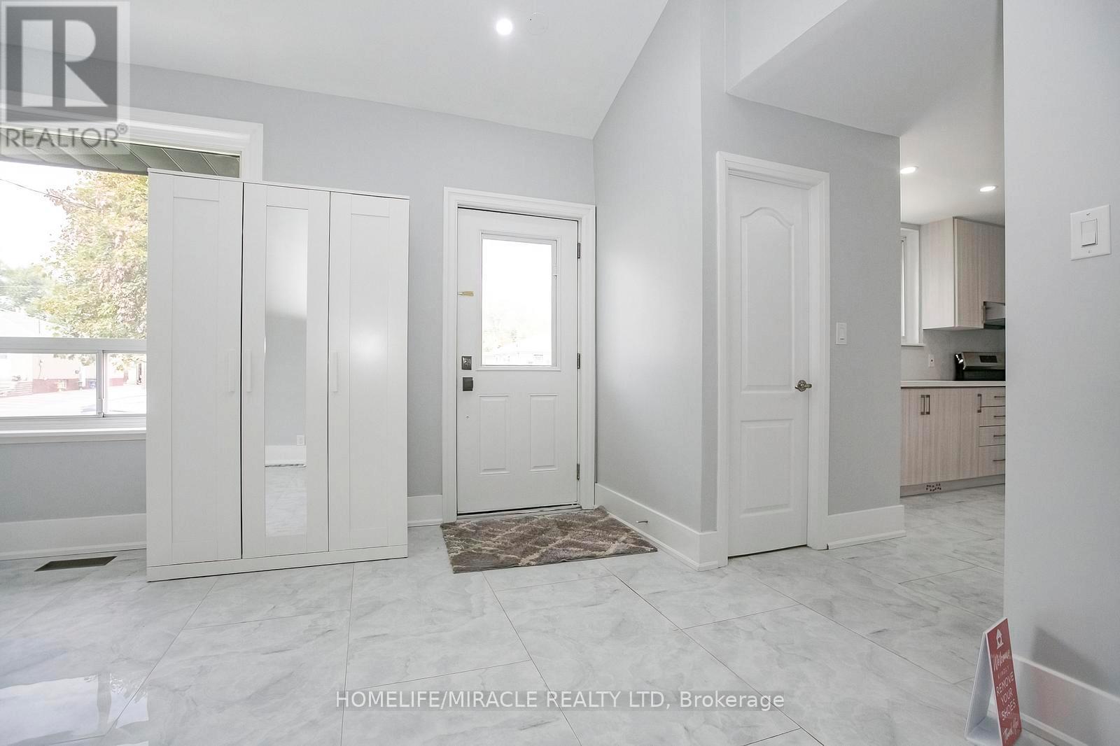 76 Raylawn Crescent, Halton Hills, Ontario  L7G 4N1 - Photo 7 - W12675320