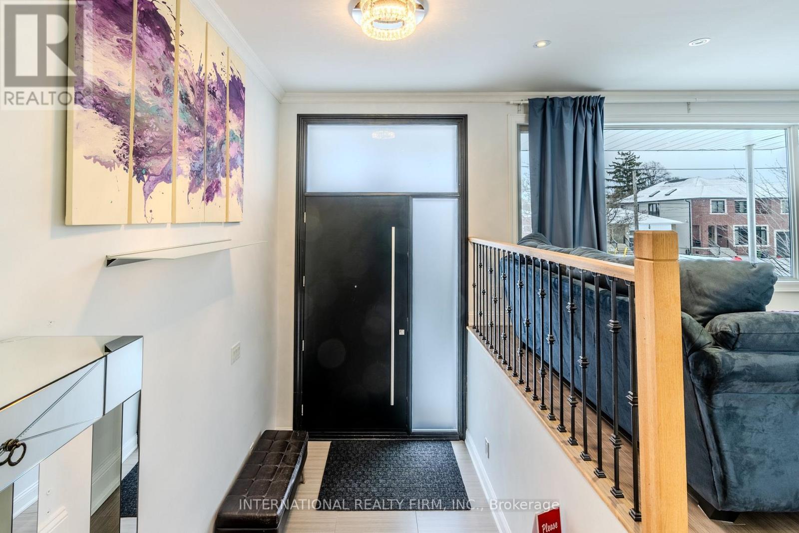 Main - 24 Paramount Court, Toronto, Ontario  M6M 2L5 - Photo 2 - W12675328