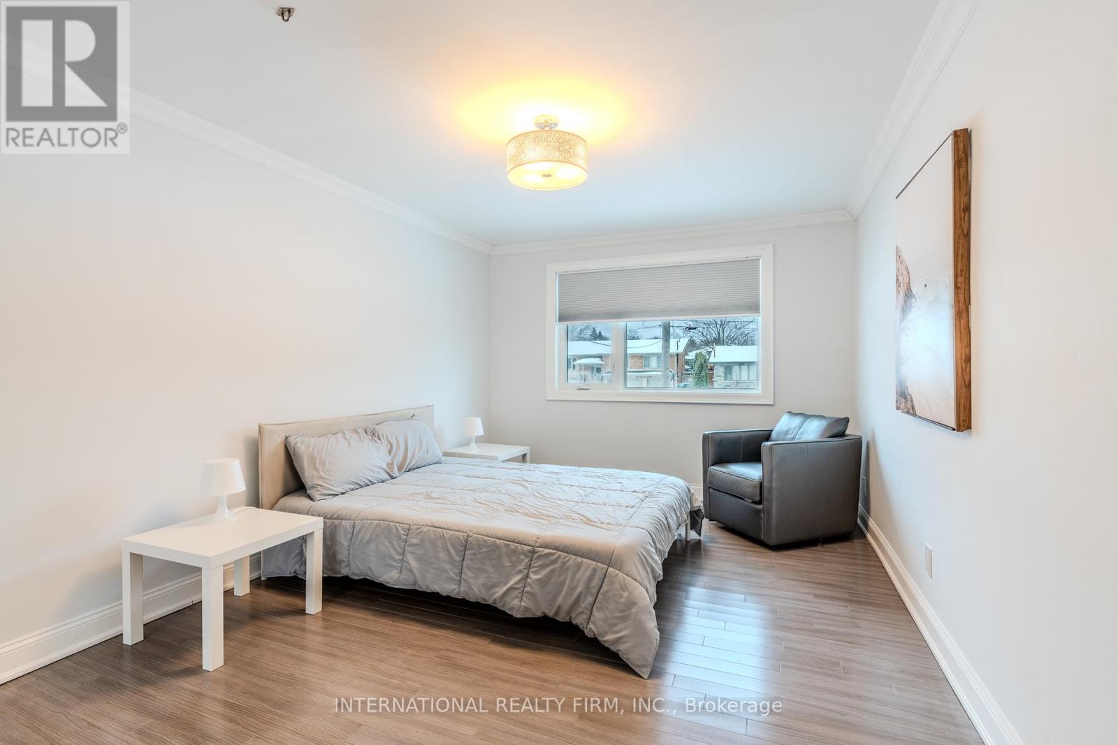 Main - 24 Paramount Court, Toronto, Ontario  M6M 2L5 - Photo 21 - W12675328