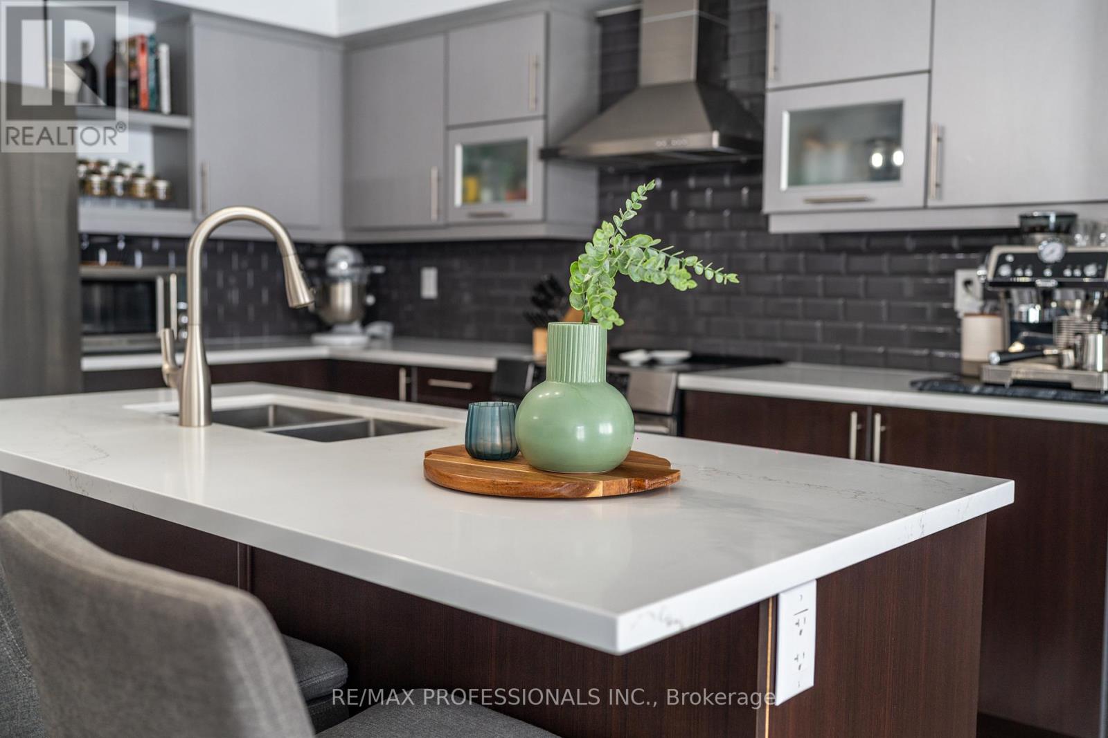 11 Givemay Street, Brampton, Ontario  L7A 0C7 - Photo 15 - W12675332