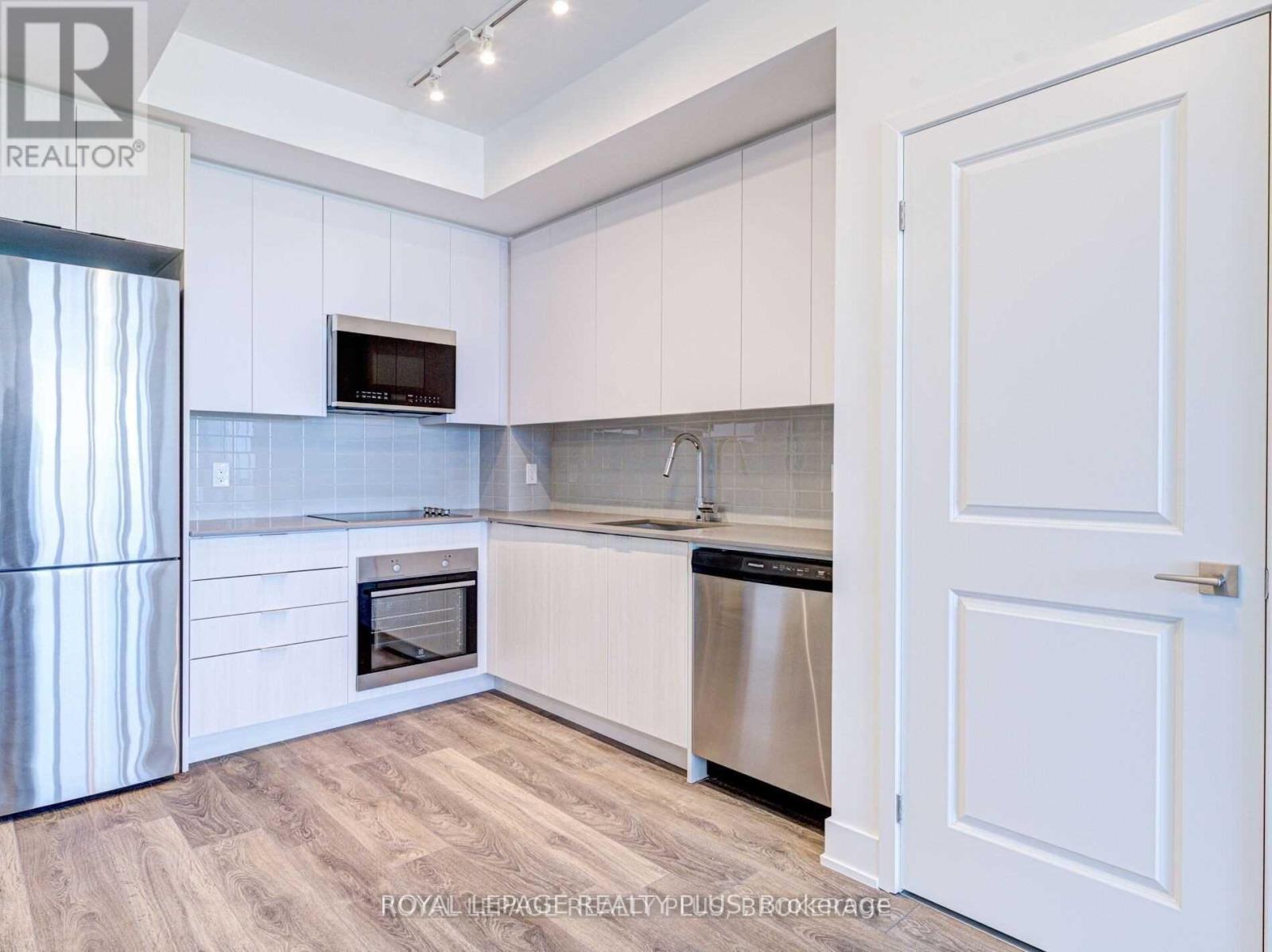 2107 - 297 Oak Walk Drive, Oakville, Ontario  L6H 6R3 - Photo 7 - W12675360