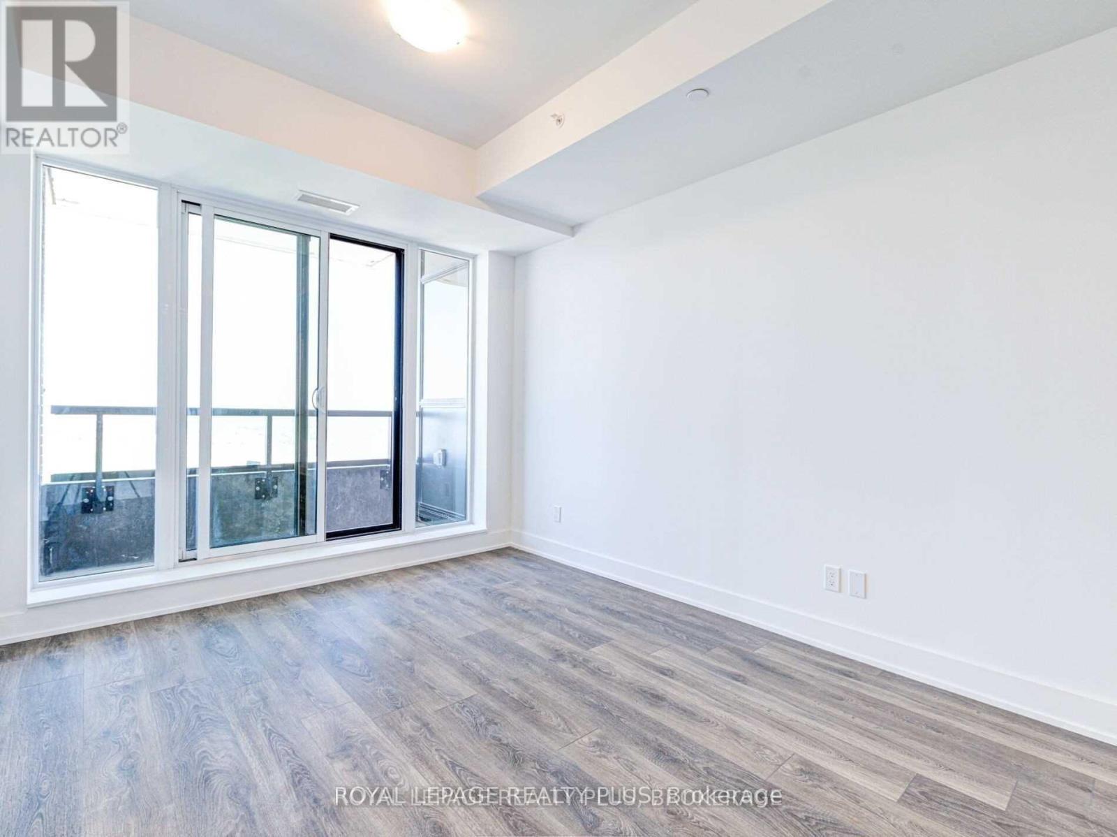 2107 - 297 Oak Walk Drive, Oakville, Ontario  L6H 6R3 - Photo 14 - W12675362