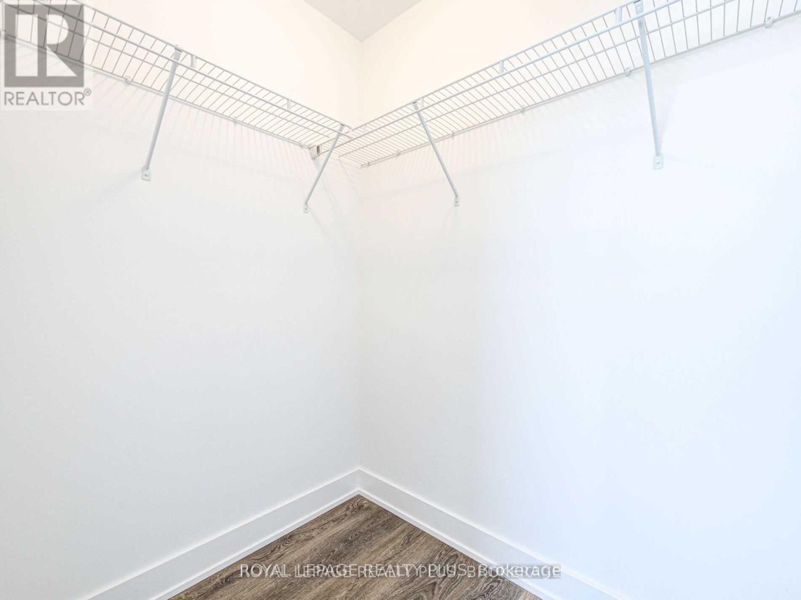 2107 - 297 Oak Walk Drive, Oakville, Ontario  L6H 6R3 - Photo 17 - W12675362