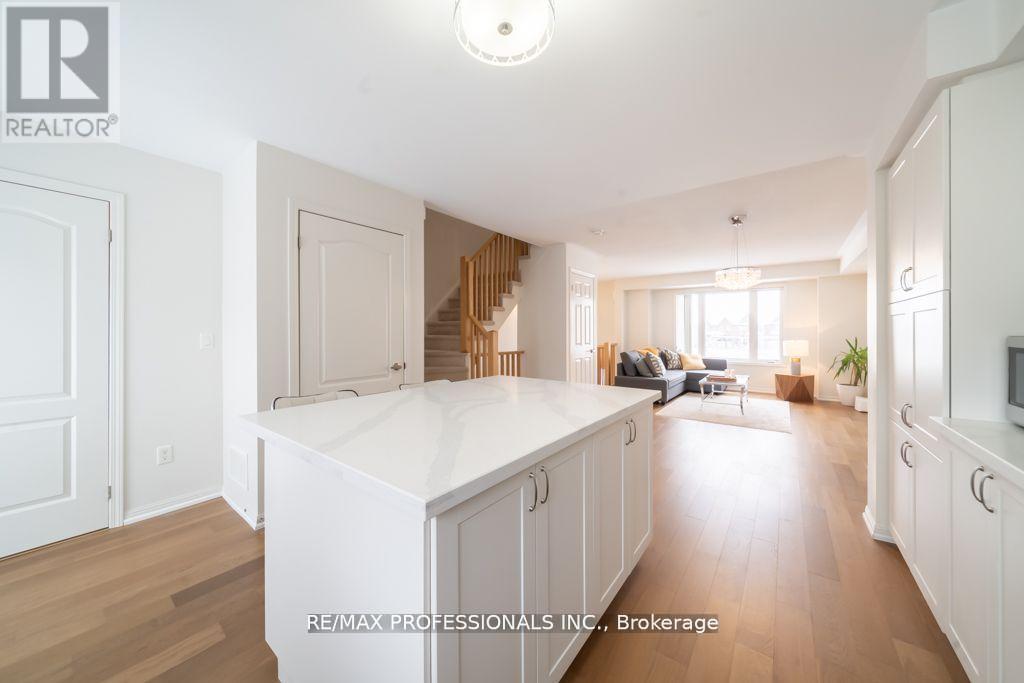 7 - 3135 Boxford Crescent, Mississauga, Ontario  L5M 0P4 - Photo 10 - W12675398