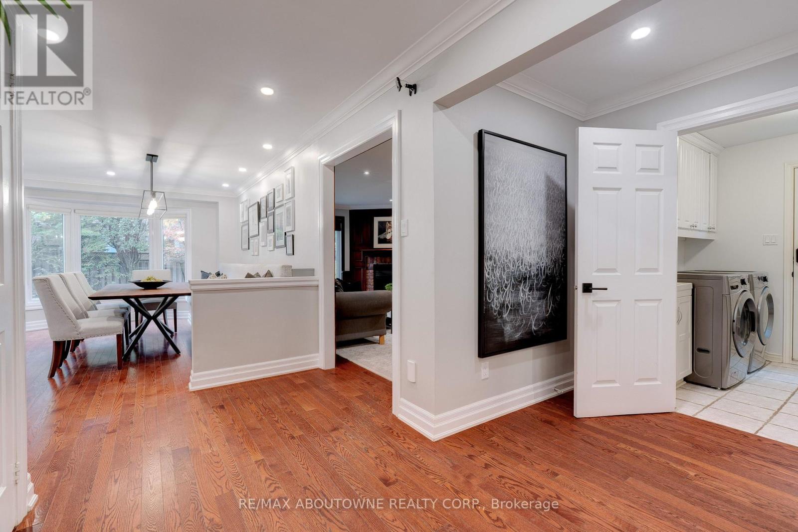 1586 Heritage Way, Oakville, Ontario  L6M 2Z5 - Photo 24 - W12675400