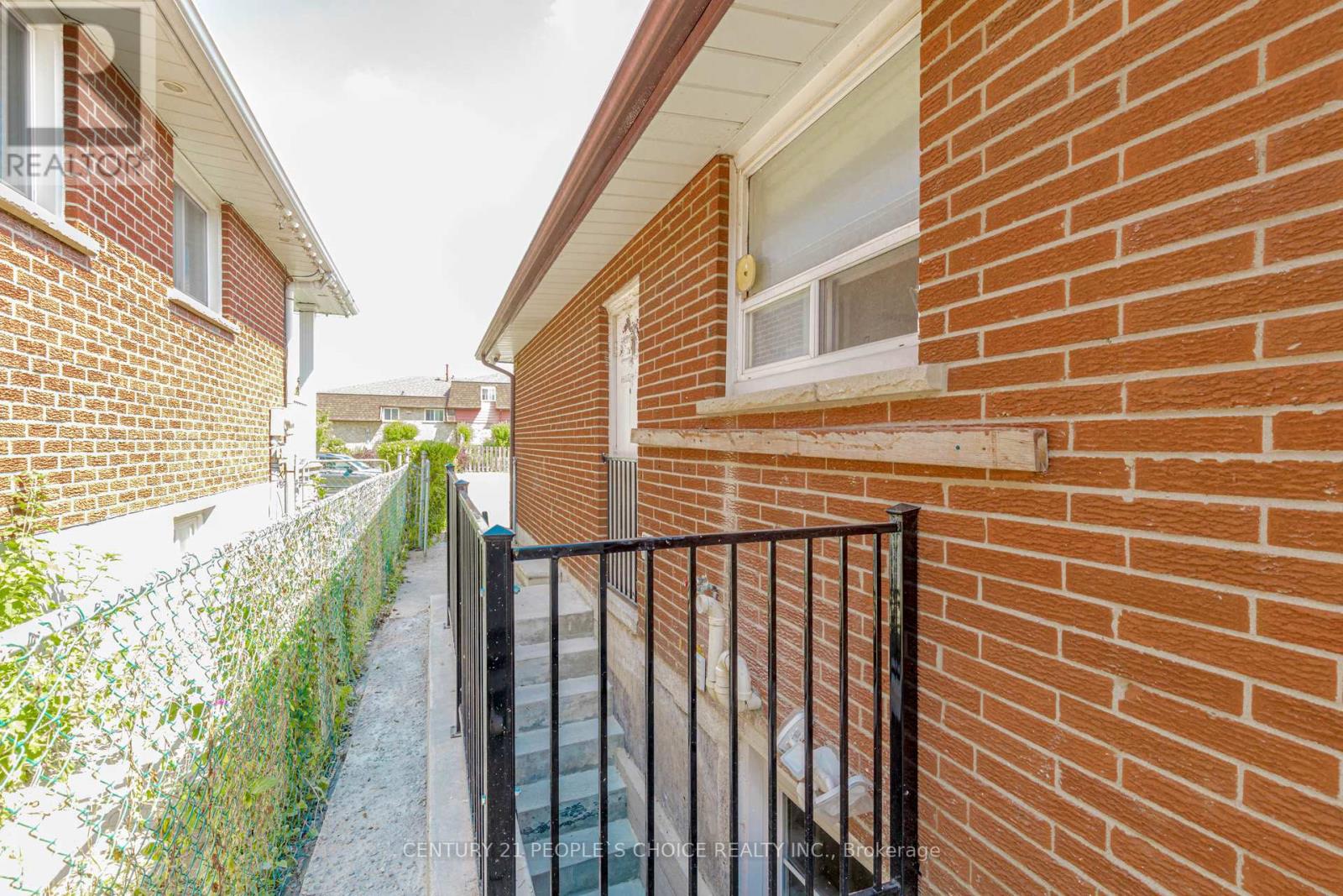 4104 Brandon Gate, Mississauga, Ontario  L4T 3P2 - Photo 46 - W12675454