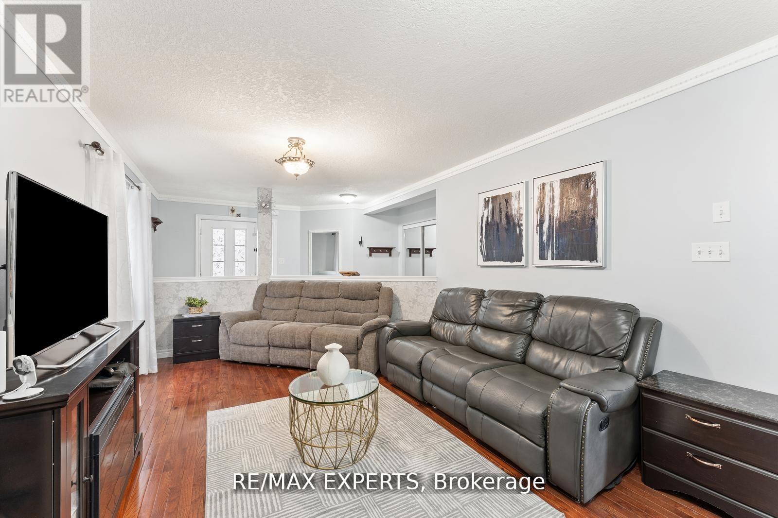 56 Steepleridge Street, Kitchener, Ontario  N2P 2W3 - Photo 9 - X12675376